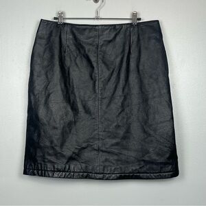 Maxima Wilsons Leather black 100% leather outershell back zip skirt, size 14.